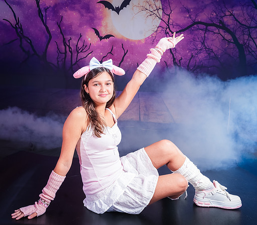 18-1_20251019-Dance-Station-Studios-Halloween-Photo-Shoot-9884
