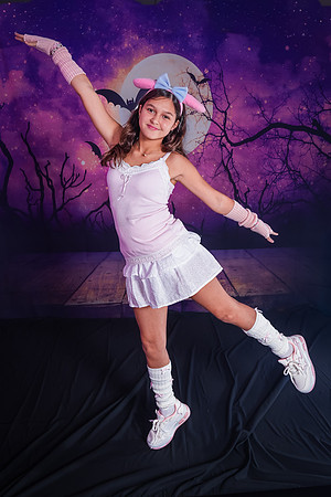 18-3_20251019-Dance-Station-Studios-Halloween-Photo-Shoot-9918