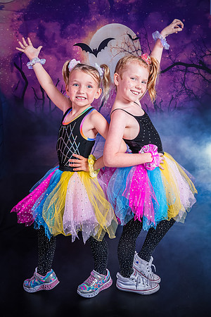 19-4_20251019-Dance-Station-Studios-Halloween-Photo-Shoot-0096