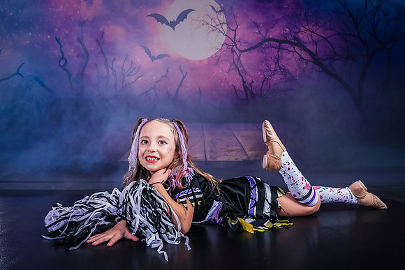22-2_20251019-Dance-Station-Studios-Halloween-Photo-Shoot-0330