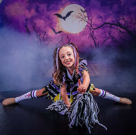 22-1_20251019-Dance-Station-Studios-Halloween-Photo-Shoot-0262
