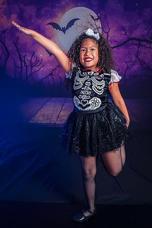 25-1_20251019-Dance-Station-Studios-Halloween-Photo-Shoot-0494