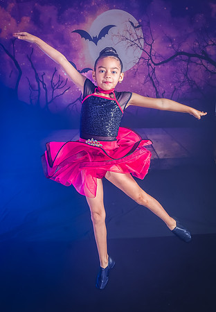 27-5_20251019-Dance-Station-Studios-Halloween-Photo-Shoot-0663
