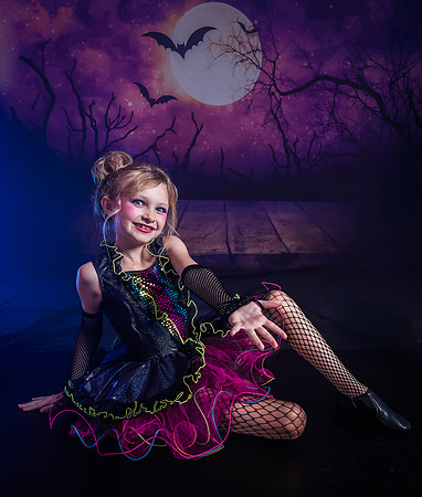 28-4_20251019-Dance-Station-Studios-Halloween-Photo-Shoot-0743