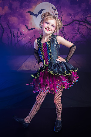 28-1_20251019-Dance-Station-Studios-Halloween-Photo-Shoot-0718