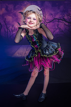 28-2_20251019-Dance-Station-Studios-Halloween-Photo-Shoot-0722