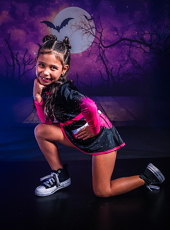 29-2_20251019-Dance-Station-Studios-Halloween-Photo-Shoot-0805