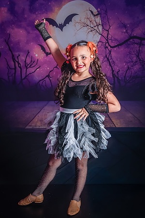 30-3_20251019-Dance-Station-Studios-Halloween-Photo-Shoot-0985