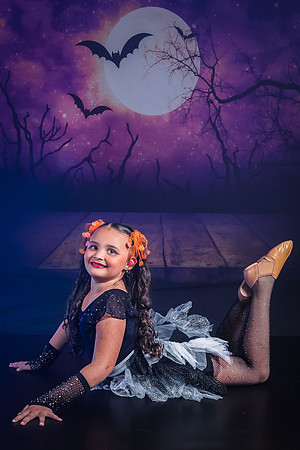 30-7_20251019-Dance-Station-Studios-Halloween-Photo-Shoot-1034