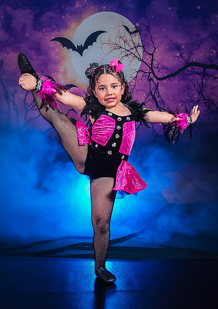 32-2_20251019-Dance-Station-Studios-Halloween-Photo-Shoot-1180