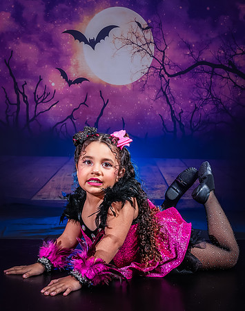 32-4_20251019-Dance-Station-Studios-Halloween-Photo-Shoot-1225