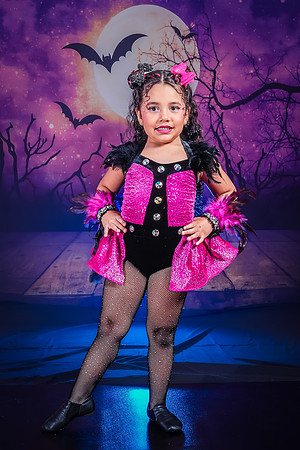 32-1_20251019-Dance-Station-Studios-Halloween-Photo-Shoot-1163