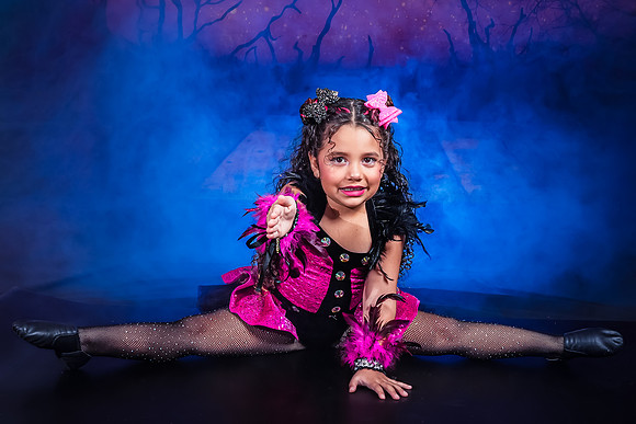 32-7_20251019-Dance-Station-Studios-Halloween-Photo-Shoot-1314