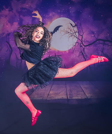 33-1_20251019-Dance-Station-Studios-Halloween-Photo-Shoot-1324