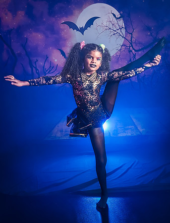 34-3_20251019-Dance-Station-Studios-Halloween-Photo-Shoot-1486