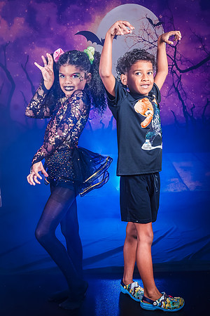 34-8_20251019-Dance-Station-Studios-Halloween-Photo-Shoot-1537