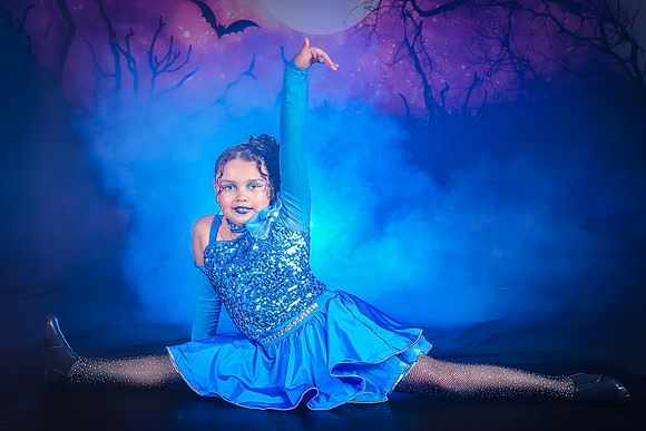 35-2_20251019-Dance-Station-Studios-Halloween-Photo-Shoot-1577