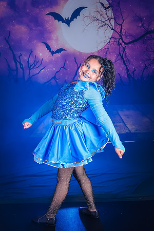 35-4_20251019-Dance-Station-Studios-Halloween-Photo-Shoot-1615