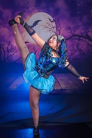 36-13_20251019-Dance-Station-Studios-Halloween-Photo-Shoot-1812