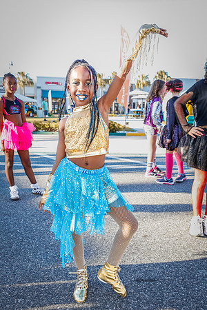 20251022-Dance-Studio-Station-Halloween-Performance-Sunsetwalk-1-4115