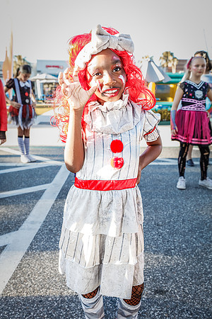 20251022-Dance-Studio-Station-Halloween-Performance-Sunsetwalk-1-4121