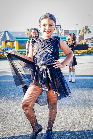 20251022-Dance-Studio-Station-Halloween-Performance-Sunsetwalk-1-4126
