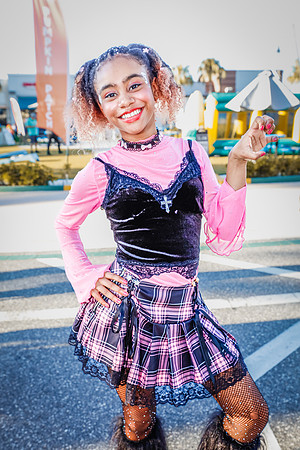 20251022-Dance-Studio-Station-Halloween-Performance-Sunsetwalk-1-4137