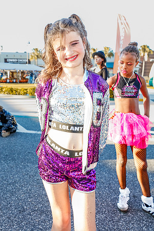 20251022-Dance-Studio-Station-Halloween-Performance-Sunsetwalk-1-4139