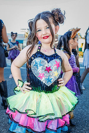 20251022-Dance-Studio-Station-Halloween-Performance-Sunsetwalk-1-4144-
