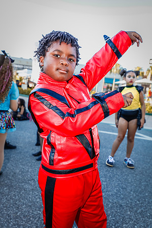 20251022-Dance-Studio-Station-Halloween-Performance-Sunsetwalk-1-4147-