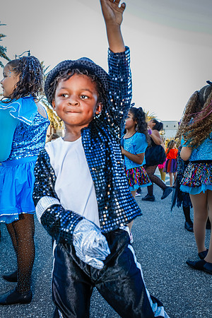 20251022-Dance-Studio-Station-Halloween-Performance-Sunsetwalk-1-4148