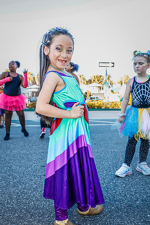 20251022-Dance-Studio-Station-Halloween-Performance-Sunsetwalk-1-4151