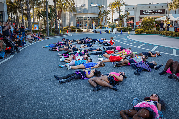 20251022-Dance-Studio-Station-Halloween-Performance-Sunsetwalk-1-4177