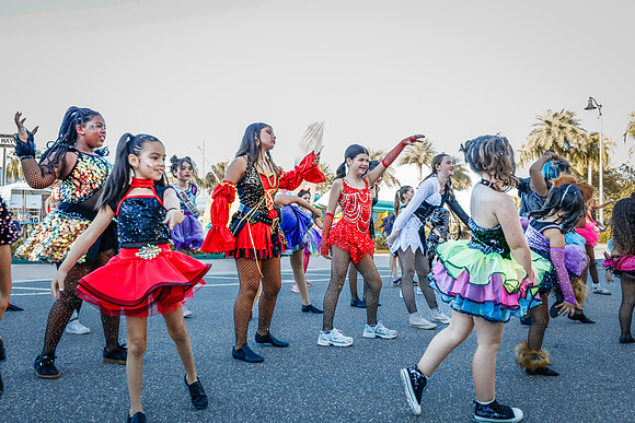 20251022-Dance-Studio-Station-Halloween-Performance-Sunsetwalk-1-4184