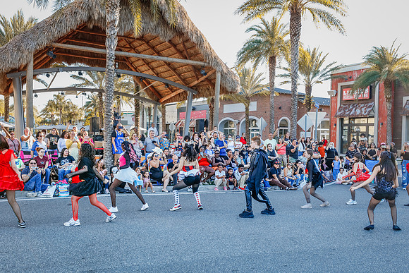 20251022-Dance-Studio-Station-Halloween-Performance-Sunsetwalk-1-4200