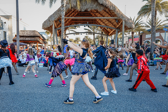 20251022-Dance-Studio-Station-Halloween-Performance-Sunsetwalk-1-4215J