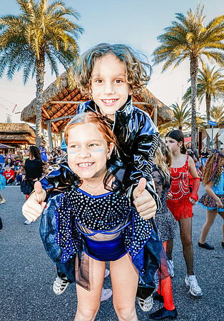 20251022-Dance-Studio-Station-Halloween-Performance-Sunsetwalk-1-4239JH-