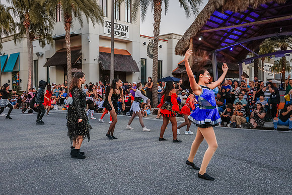 20251022-Dance-Studio-Station-Halloween-Performance-Sunsetwalk-1-4265