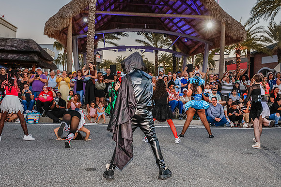 20251022-Dance-Studio-Station-Halloween-Performance-Sunsetwalk-1-4264