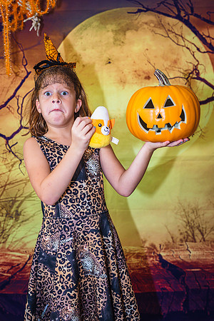Halloween-Mini-2022-Helda-Allen-5715