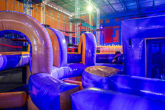 20241125-Planet-Obstacle-Davenport-4765