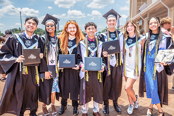 20240524-NeoCity-Academy-Grad-Ceremony-Class-of-2024-0553-