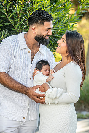 20251122-Ahmed-Ghadiyali-Newborn-Alara-8452