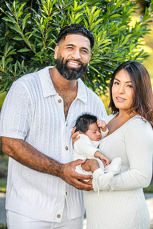 20251122-Ahmed-Ghadiyali-Newborn-Alara-8455