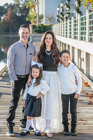 20251125-Jessica-Thielen-Family-8835