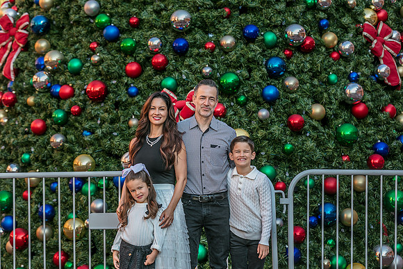 20251125-Jessica-Thielen-Family-8861