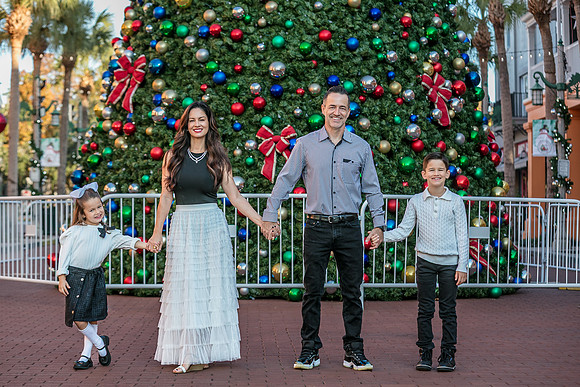 20251125-Jessica-Thielen-Family-8867-
