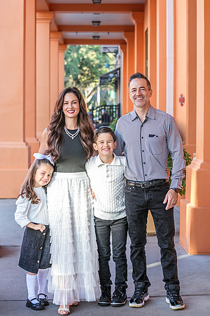 20251125-Jessica-Thielen-Family-8874