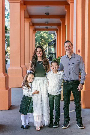 20251125-Jessica-Thielen-Family-8871
