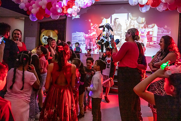 Valentines-Dance-Party-Fundraiser-IVES-2024-4580